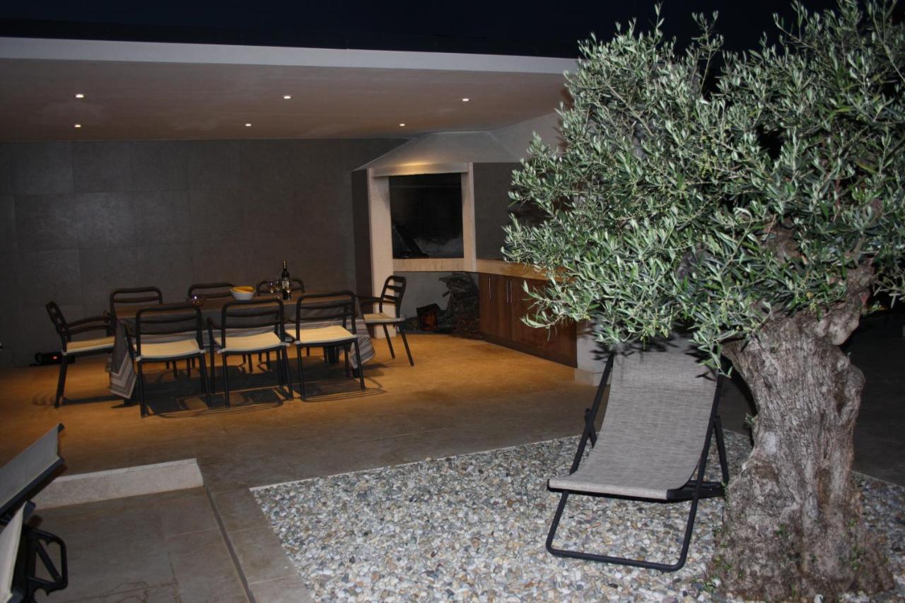 Villa Caprice - Krk Milohnici Zewnętrze zdjęcie