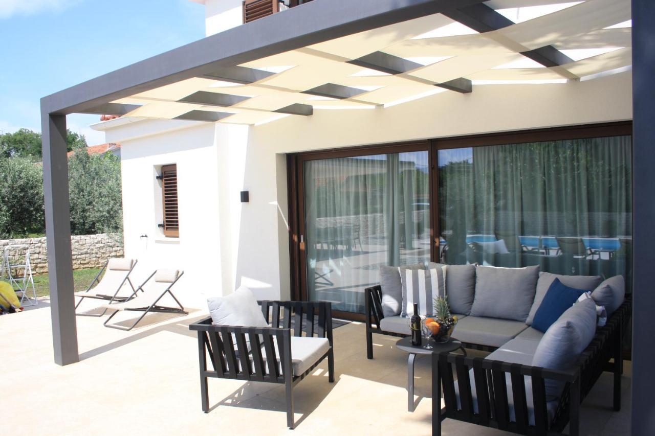 Villa Caprice - Krk Milohnici Zewnętrze zdjęcie