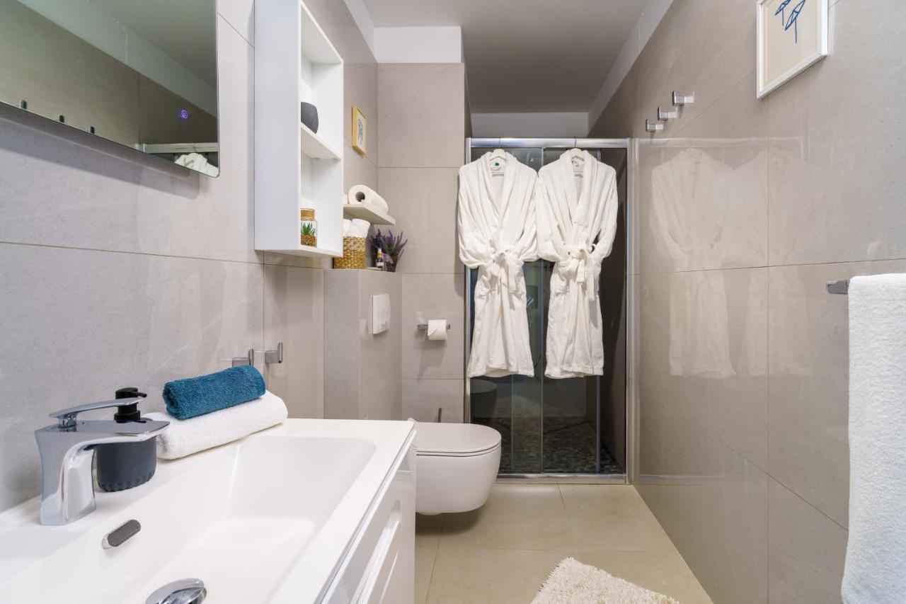 Villa Caprice - Krk Milohnici Zewnętrze zdjęcie