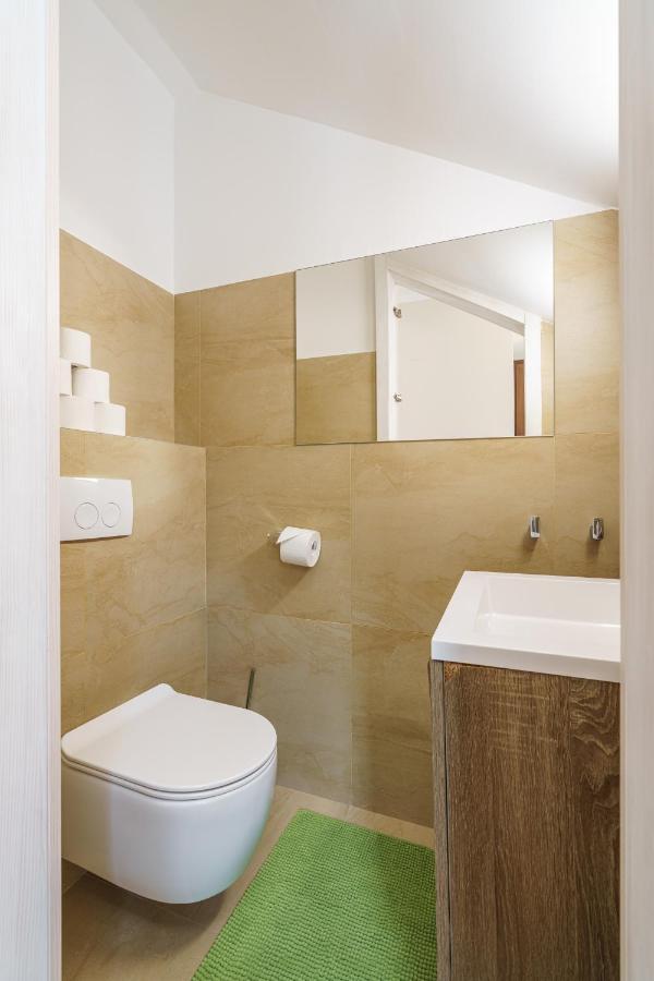 Villa Caprice - Krk Milohnici Zewnętrze zdjęcie