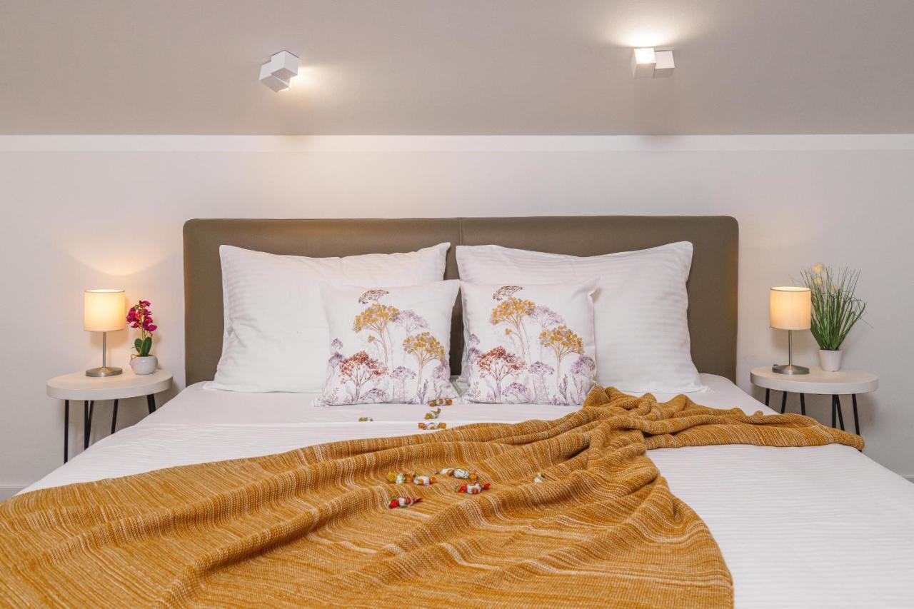 Villa Caprice - Krk Milohnici Zewnętrze zdjęcie